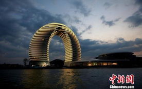 七星酒店被稱 馬桶蓋 國內建筑迷失方向