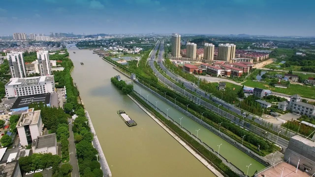 水運(yùn)轉(zhuǎn)型 潮涌“浙”里丨湖州創(chuàng)建內(nèi)河水運(yùn)轉(zhuǎn)型發(fā)展示范區(qū)一周年巡禮_財(cái)經(jīng)_網(wǎng)